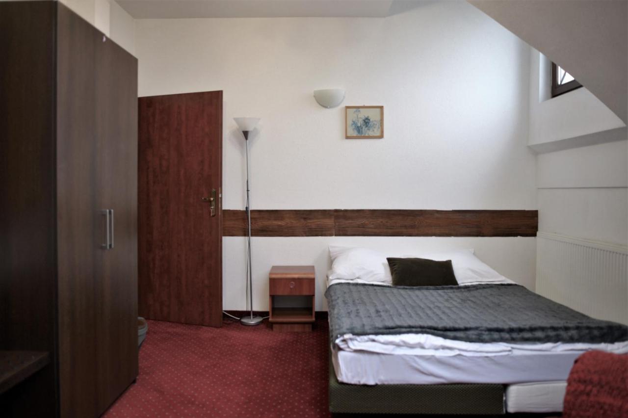 Gosciniec Czarci Mlyn Bed & Breakfast Będzin Екстериор снимка