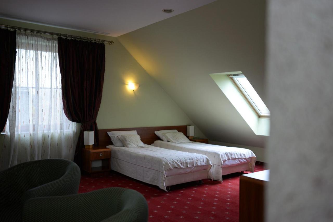 Gosciniec Czarci Mlyn Bed & Breakfast Będzin Екстериор снимка