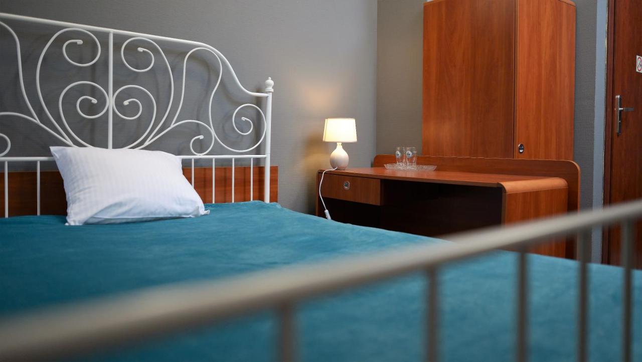 Gosciniec Czarci Mlyn Bed & Breakfast Będzin Екстериор снимка