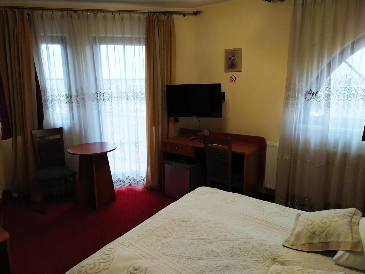 Gosciniec Czarci Mlyn Bed & Breakfast Będzin Екстериор снимка