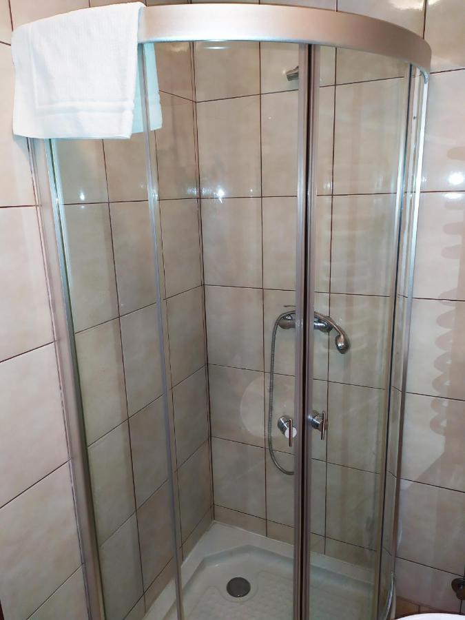 Gosciniec Czarci Mlyn Bed & Breakfast Będzin Екстериор снимка