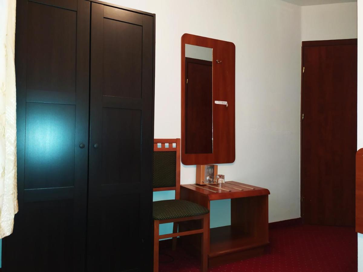 Gosciniec Czarci Mlyn Bed & Breakfast Będzin Екстериор снимка